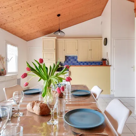 Hébergement de vacances - Vue Jardin - 3 *